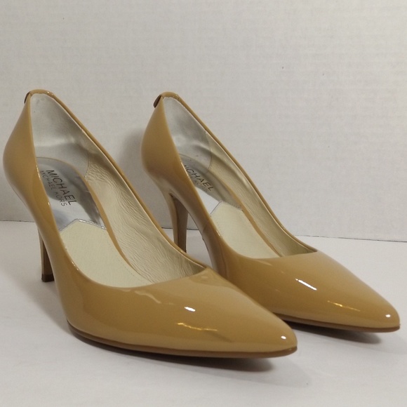 Michael Kors Shoes - Michael Kors Flex Patent Leather 3" Heel 6.5 M